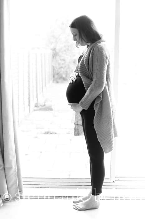 Pregnancy photographer in Hemel